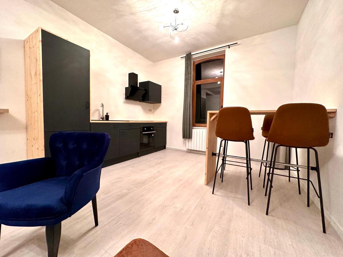 La Little House De Dinant - Esc'Appart Экстерьер фото